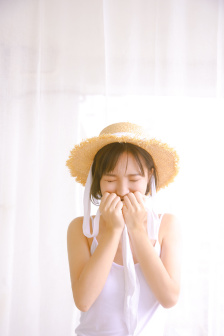 美女明星被打视频